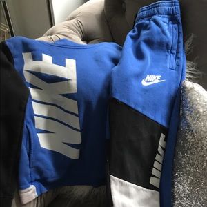 Nike Sweatsuit